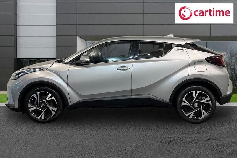 Second-hand Toyota C-HR Design 122 CP (89 kW) 2022 Argintiu SUV