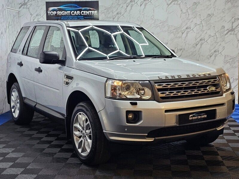 Silver Used 2011 Land Rover Freelander 2 HSE SUV | £5,000 (Fair price) - Image 1/2