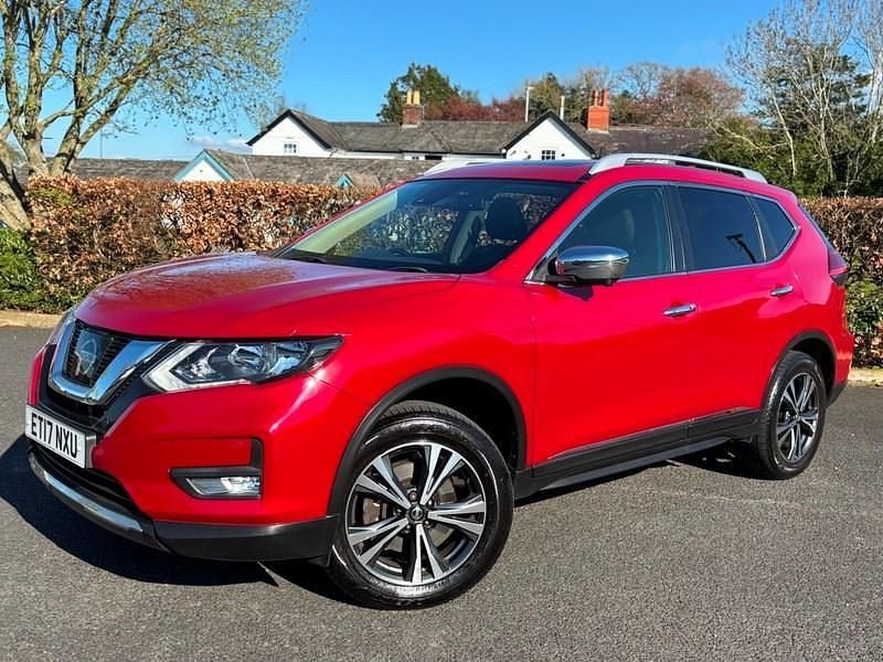 Used Nissan X-Trail N-Connecta 130 HP (95 kW) 2017 Blush red metallic SUV