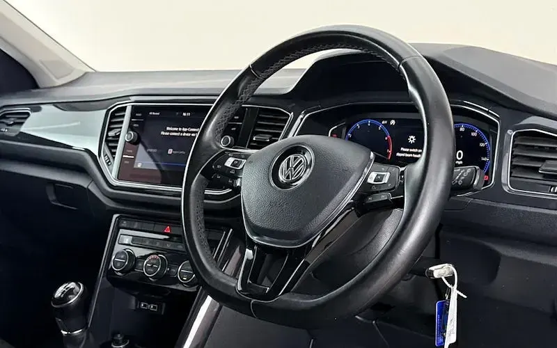 Used VW T-Roc SEL 150 HP (110 kW) 2021 SUV