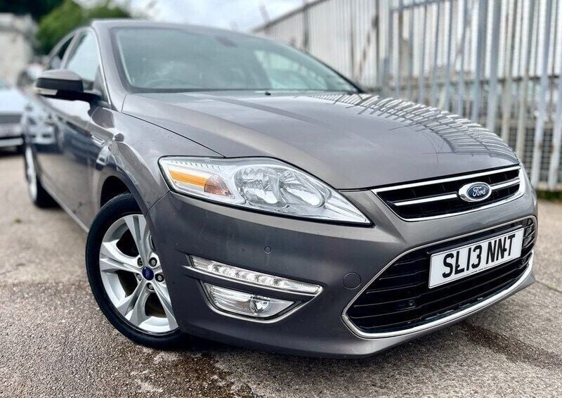 Brown Used 2013 Ford Mondeo Business Edition Hatchback | £4,995 (Fair price) - Image 1/4