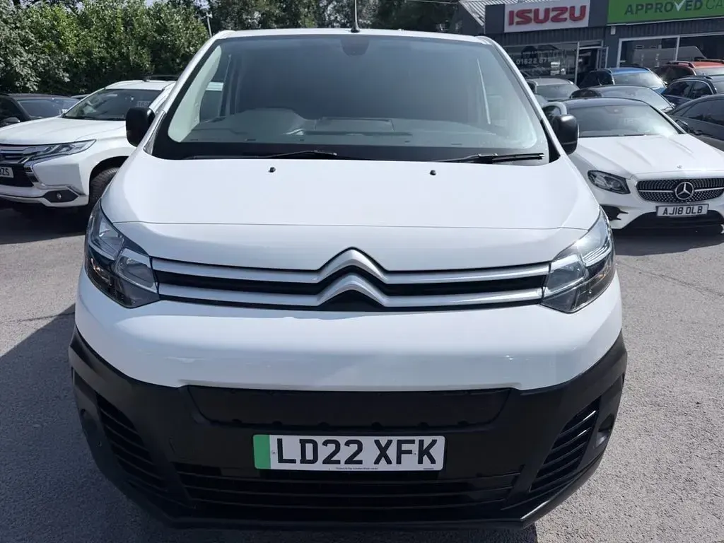 Used Citroën Dispatch 100 kW (136 HP) 2022 White MPV