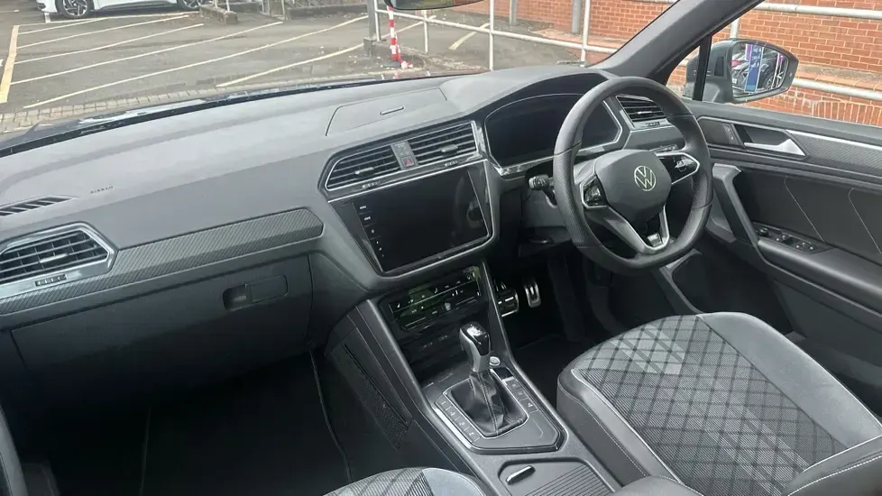 Used VW Tiguan R-line 245 HP (180 kW) 2023 Dolphin grey metallic SUV