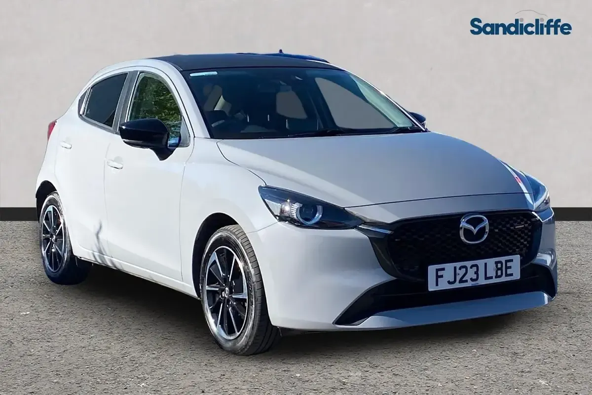 Używany Mazda 2 Homura-Aka 90 KM (66 kW) 2023 Hatchback