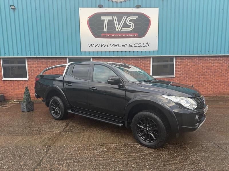 Used Mitsubishi L200 181 HP (133 kW) 2019 Black Pickup