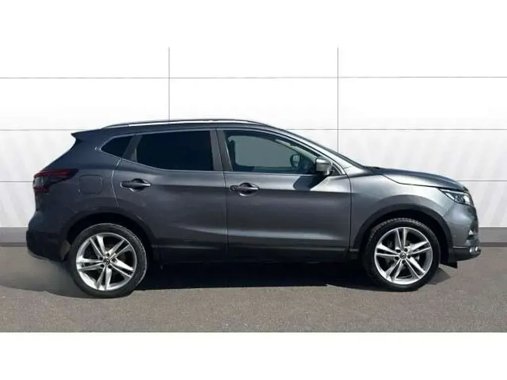 Used Nissan Qashqai N-Motion 140 HP (102 kW) 2019 Grey SUV