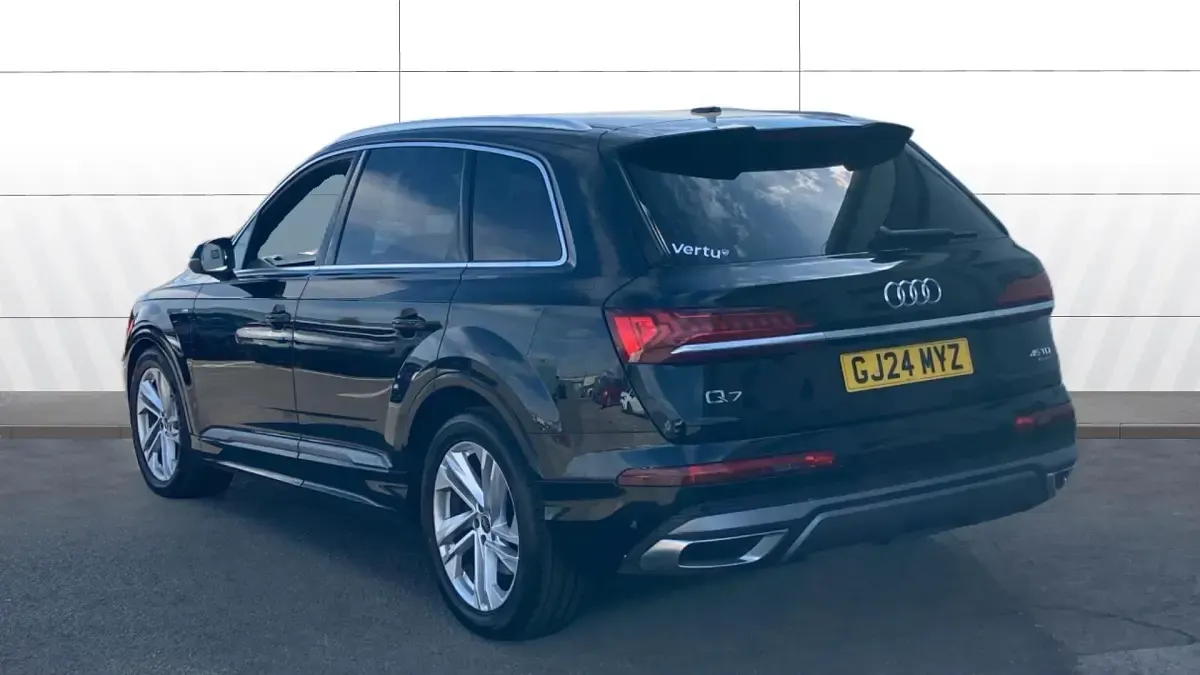 Used Audi Q7 Black Edition 231 HP (169 kW) 2024 Black SUV
