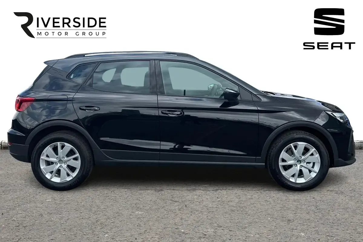 New Seat Arona SE Technology 95 HP (69 kW) 2026 Midnight black manhatan grey roof SUV
