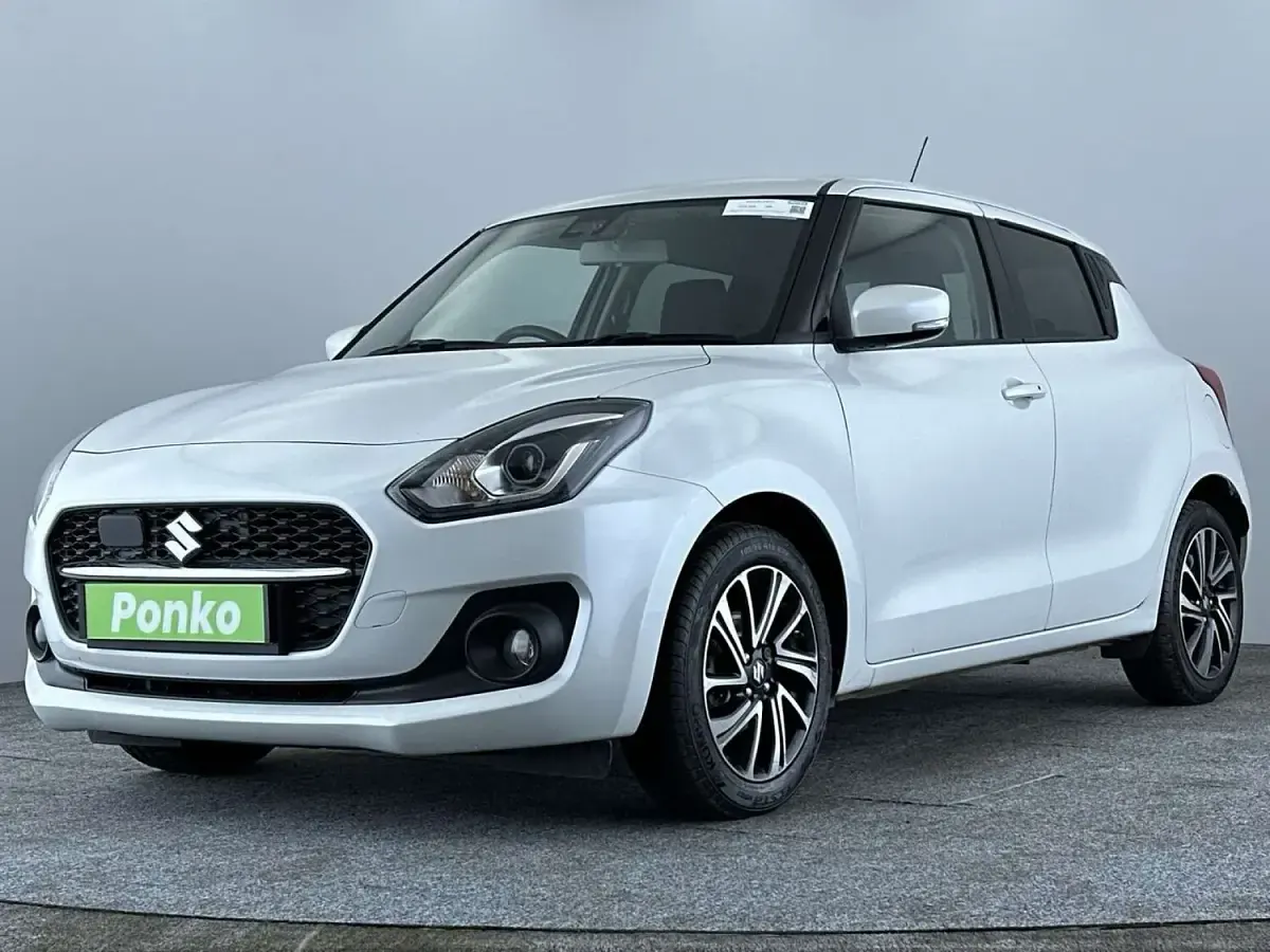 Used Suzuki Swift SZ5 83 HP (61 kW) 2022 White Hatchback
