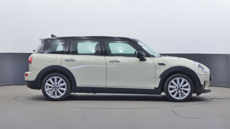 Used Mini Cooper Clubman Classic 134 HP (98 kW) 2019 White Estate