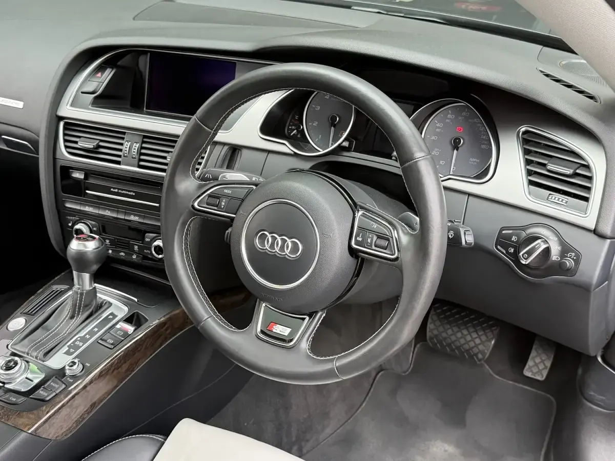 Used Audi S5 Design 333 HP (244 kW) 2012 Black Coupe