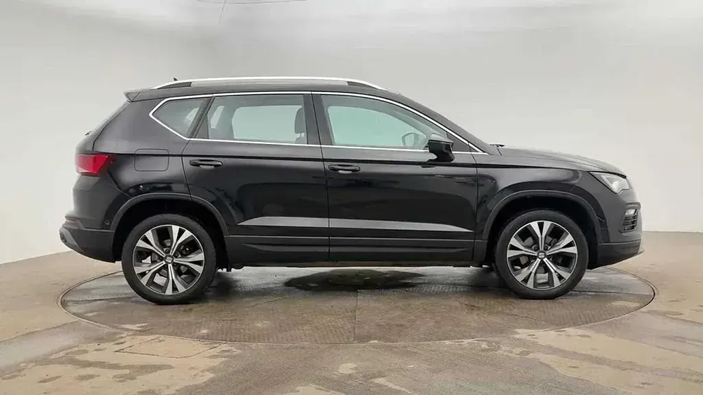 Begagnad Seat Ateca SE Technology 110 HK (80 kW) 2023 Svart SUV