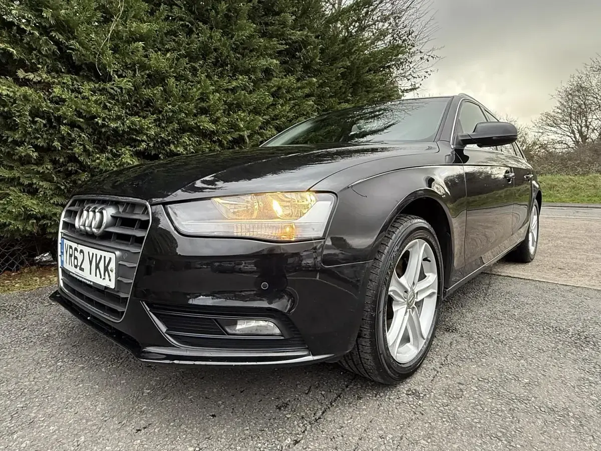 Used Audi A4 Comfort 143 HP (105 kW) 2012 Black Estate