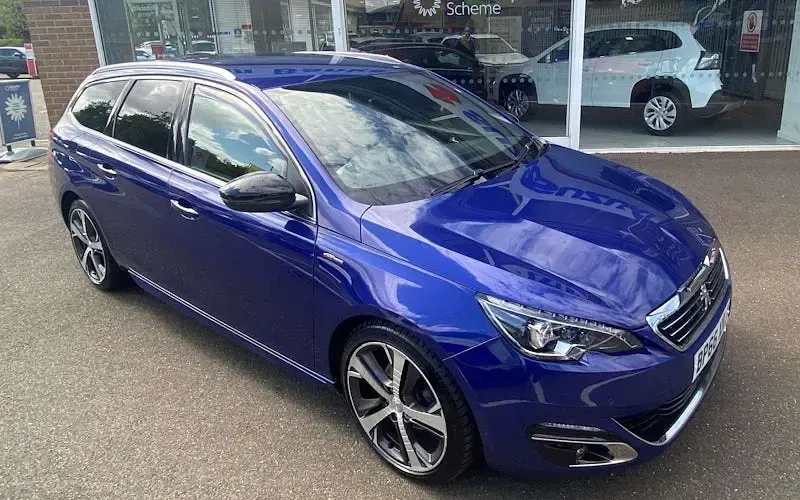Used Peugeot 308 SW GT-line 120 HP (88 kW) 2017 Estate