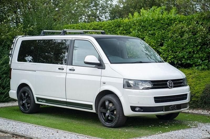 White Used 2013 VW Caravelle Edition MPV | £17,995 (Fair price) - Image 1/4