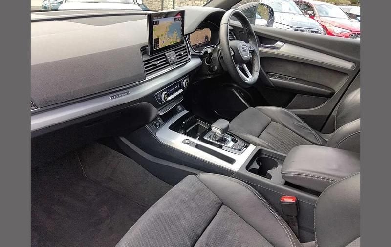 Used Audi Q5 S-Line 200 HP (147 kW) 2022 Black SUV