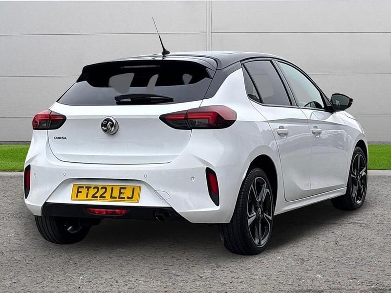 Used Vauxhall Corsa Edition 99 HP (72 kW) 2022 White Hatchback