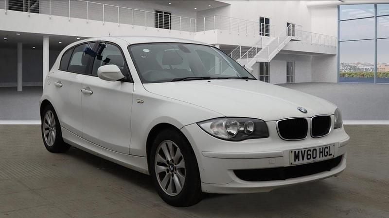 White Used 2010 BMW 116 Hatchback | £1,995 (Good price) - Image 1/4
