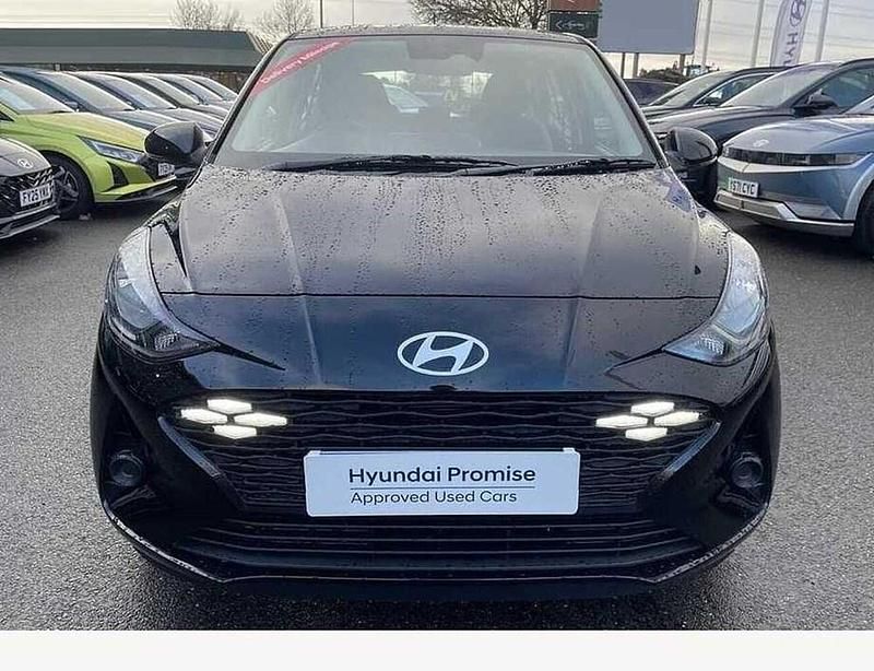 Used Hyundai i10 Advanced 67 HP (49 kW) 2023 Phantom black Hatchback