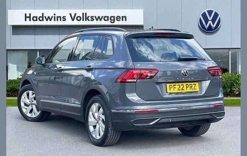 Used VW Tiguan Life 150 HP (110 kW) 2022 Grey SUV