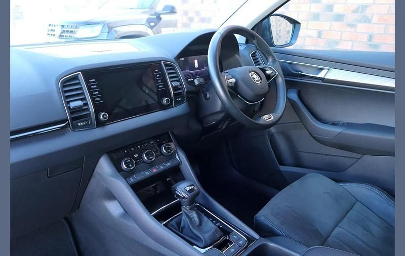 Used Skoda Karoq SE L 147 HP (108 kW) 2023 Graphite grey metallic SUV