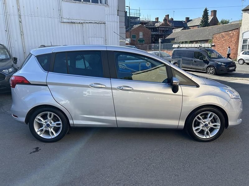 Usado Ford B-MAX Titanium X 105 HP (77 kW) 2016 Prateado Monovolume