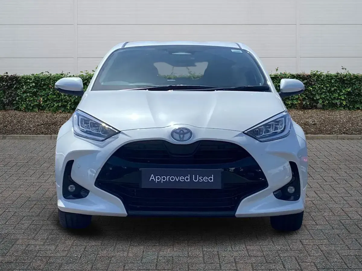 Used Toyota Yaris 2025 White Hatchback