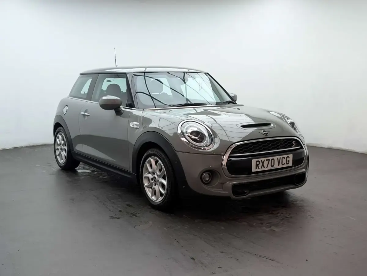 Usado Mini Cooper S Classic 2020 Gris Utilitario