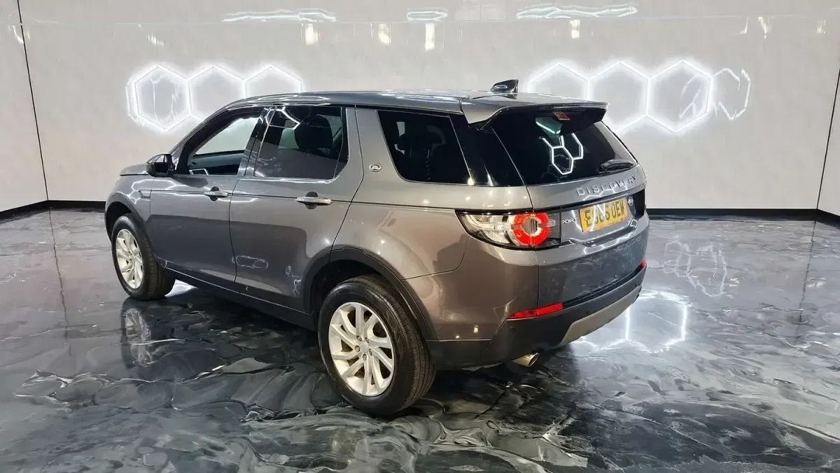 Used Land Rover Discovery Sport SE 180 HP (132 kW) 2017 Grey SUV