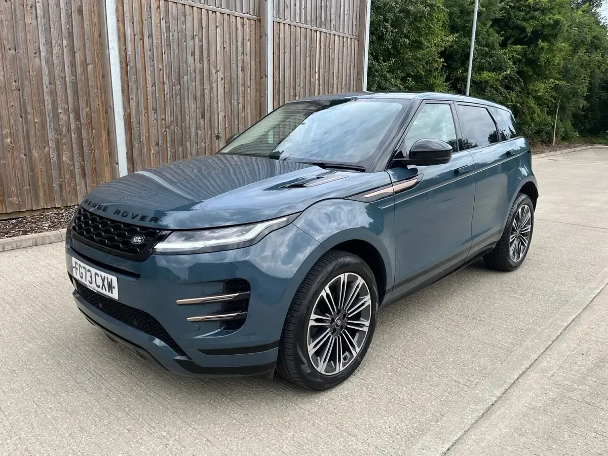 Used Land Rover Range Rover evoque SE Dynamic 2023 Blue SUV