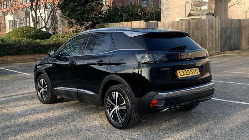 Used Peugeot 3008 GT 129 HP (94 kW) 2023 Black SUV