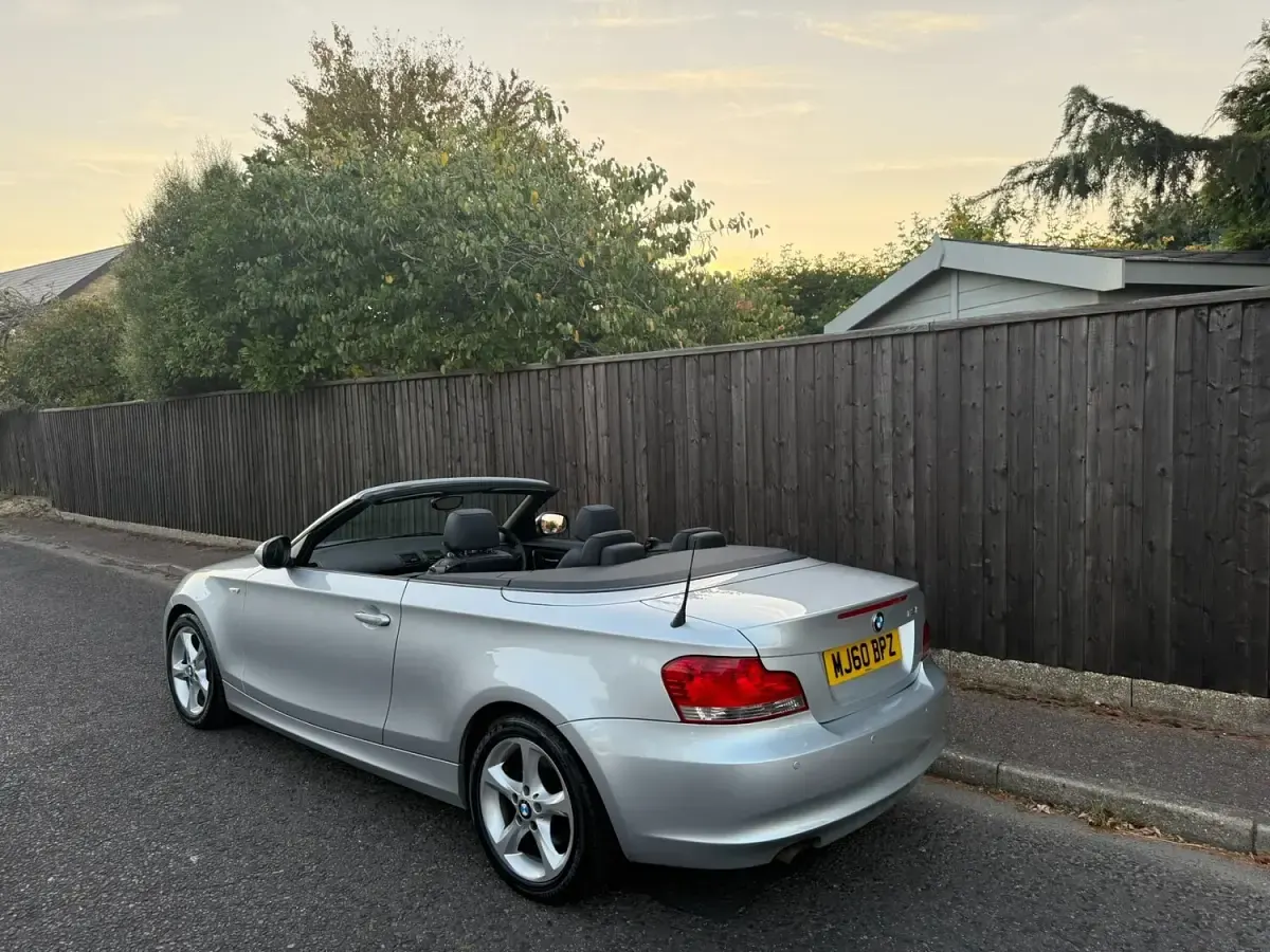 Used BMW 118 Cabriolet Sport Line 143 HP (105 kW) 2010 Silver Cabriolet