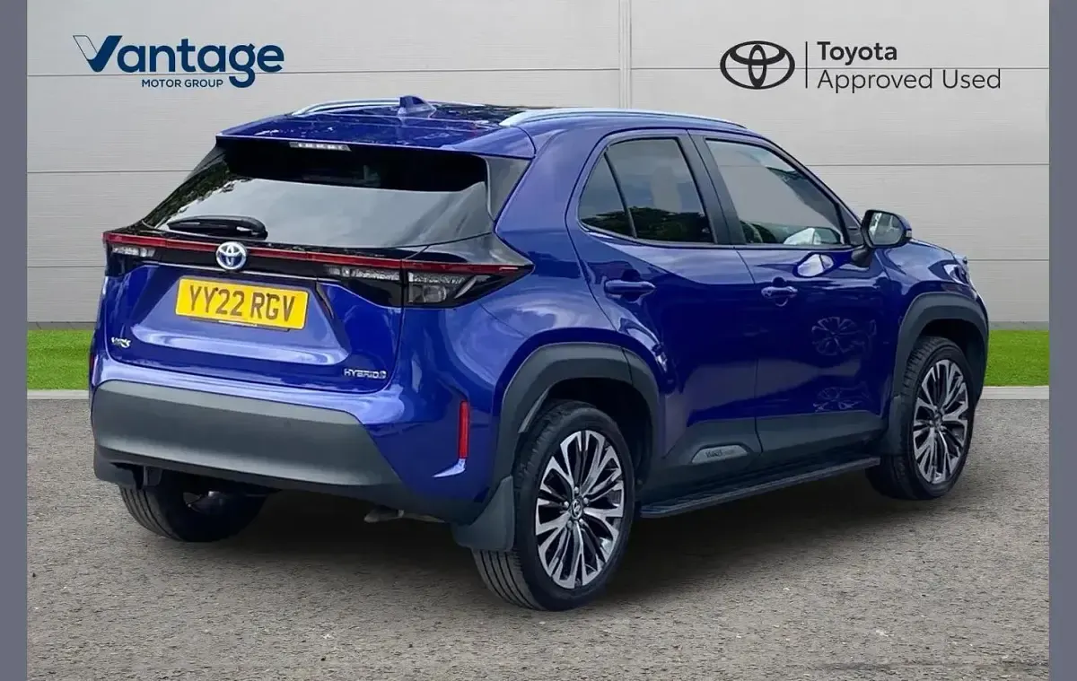 Used Toyota Yaris Cross 113 HP (83 kW) 2022 Blue SUV