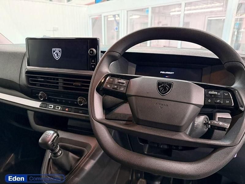 Used Peugeot Expert S 2025 White Van