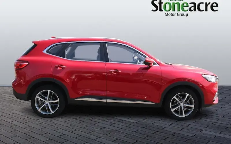 Used MG HS Excite 162 HP (119 kW) 2023 Red SUV