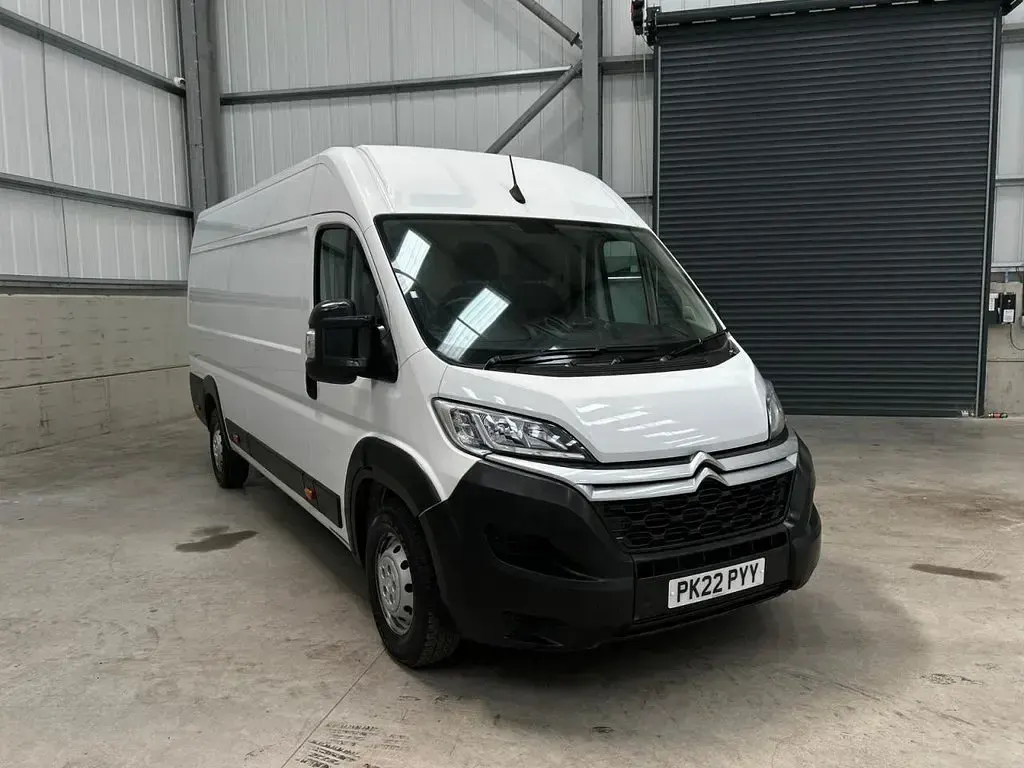 Used Citroën Relay 140 HP (102 kW) 2022 White Van