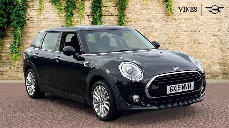 Used Mini Cooper Clubman Classic 134 HP (98 kW) 2019 Black Estate