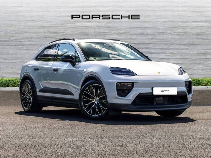 Ice grey metallic New 2024 Porsche Macan 4 Electric SUV | £76,750 - Image 1/4