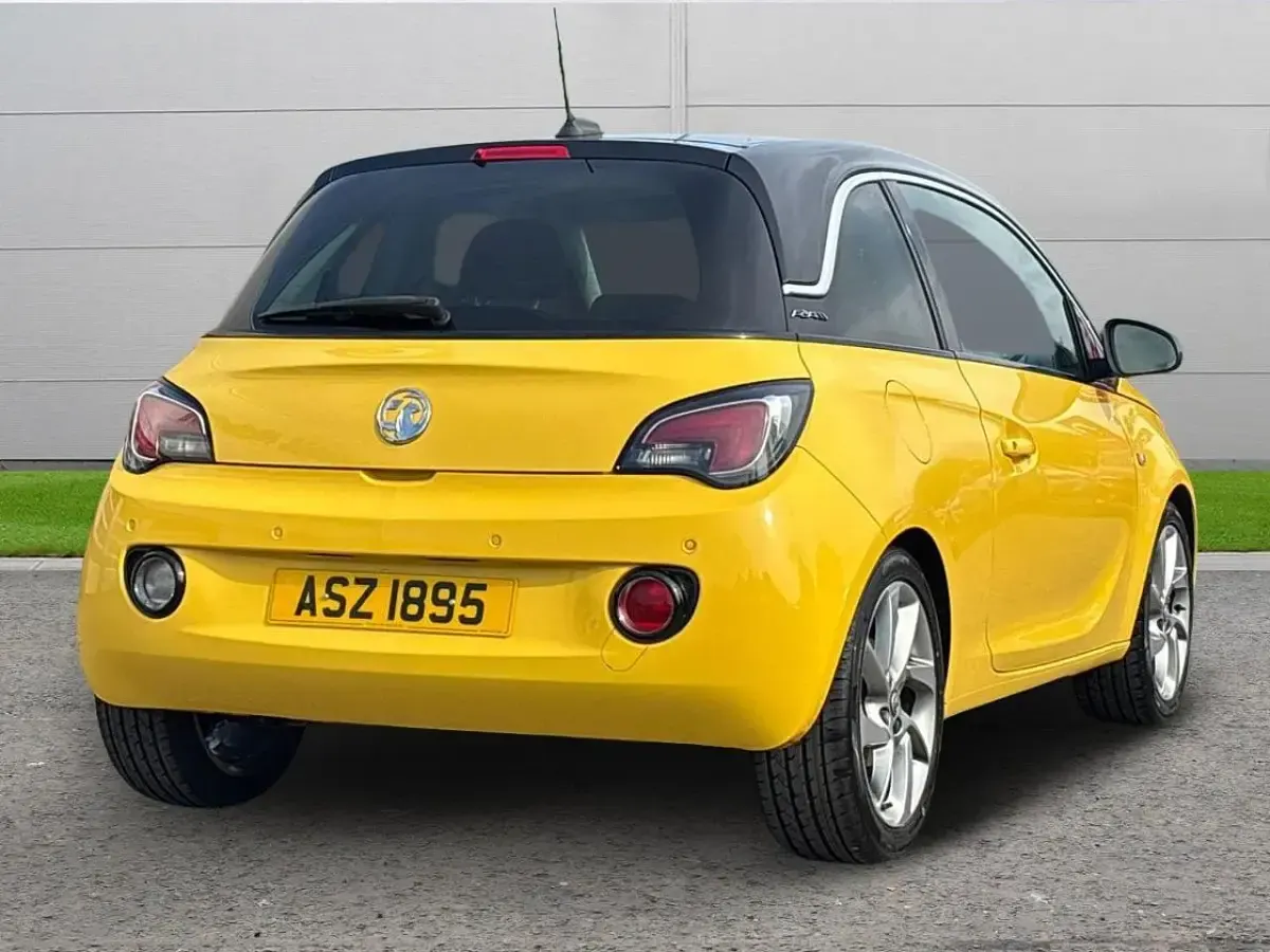 Używany Vauxhall Adam Slam 99 KM (72 kW) 2016 Żółty Hatchback