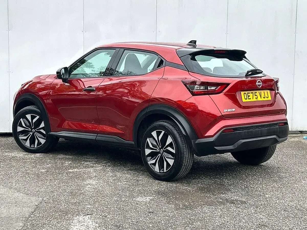 Used Nissan Juke Acenta Premium 114 HP (83 kW) 2025 Red SUV
