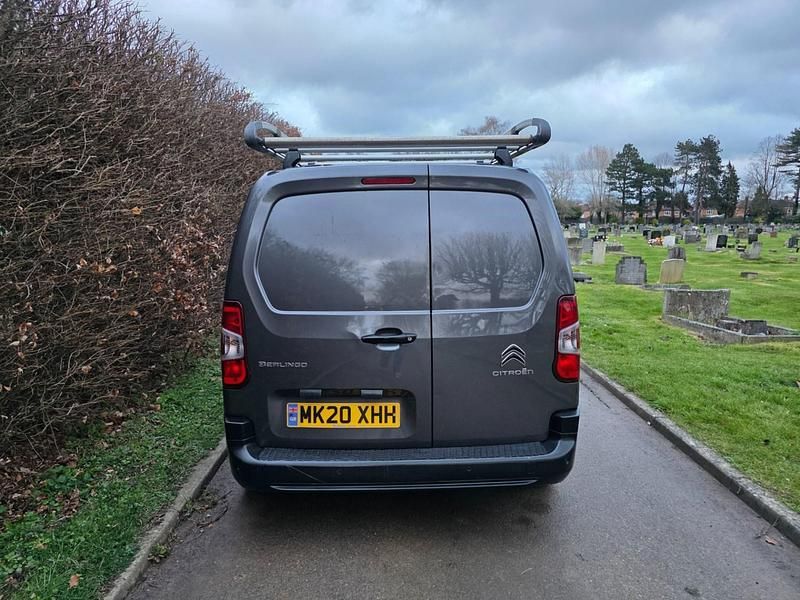 Used Citroën Berlingo Start 75 HP (55 kW) 2020 Grey MPV