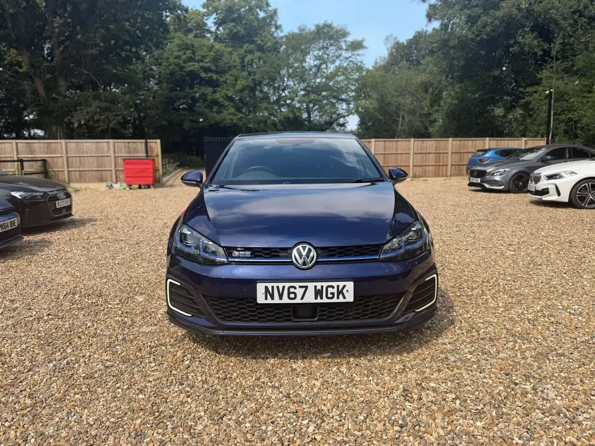 Used VW Golf VII GTE 204 HP (150 kW) 2017 Blue Hatchback