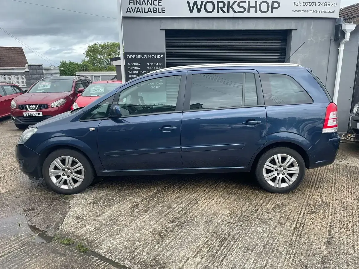 Used Vauxhall Zafira Excite 120 HP (88 kW) 2012 Blue MPV