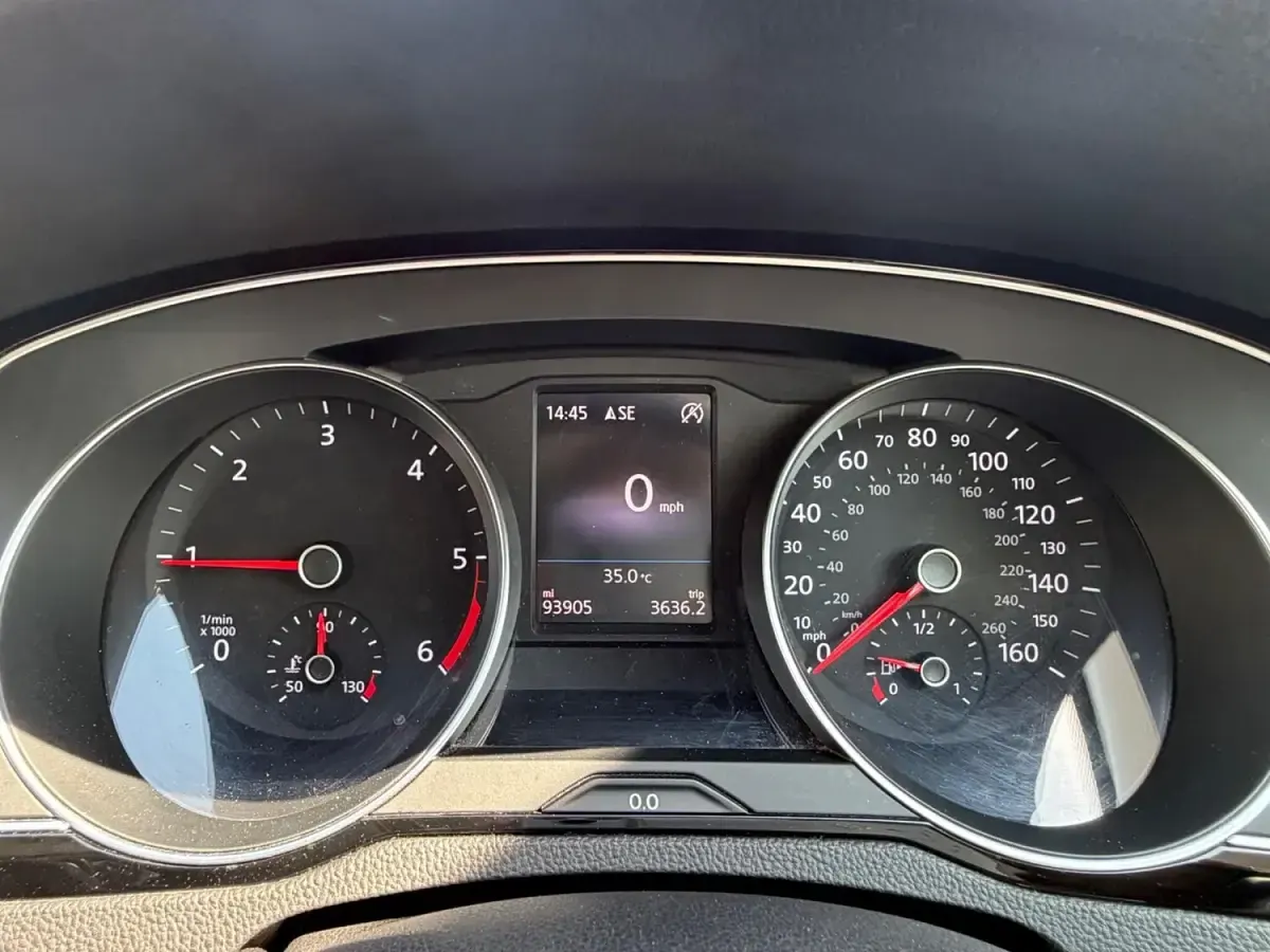Used VW Passat Business 150 HP (110 kW) 2019 Silver Estate