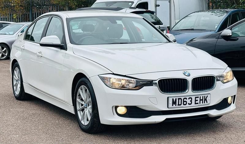 White Used 2014 BMW 320 Efficient Dynamics Sedan | £3,990 (Super price) - Image 1/4