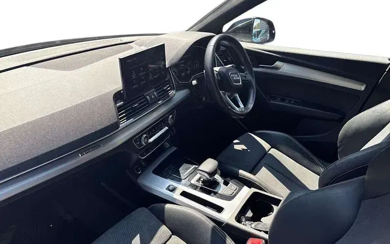 Used Audi Q5 S-Line 265 HP (194 kW) 2024 SUV