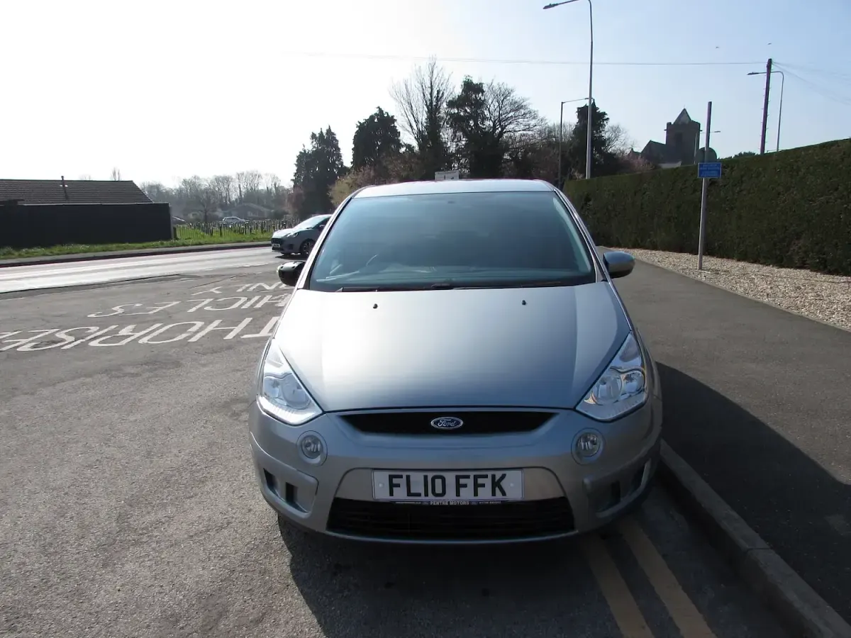 Used Ford S-MAX Zetec 2010 Silver MPV