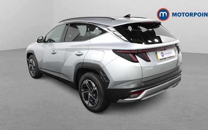 Used Hyundai Tucson Advanced 160 HP (117 kW) 2025 Silver SUV