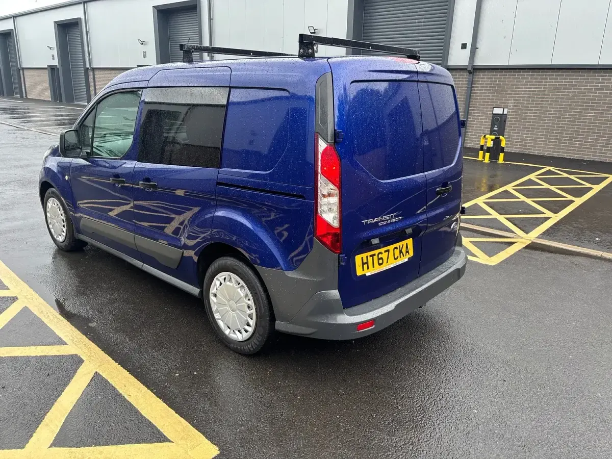 Used Ford Transit Connect 75 HP (55 kW) 2018 Blue MPV
