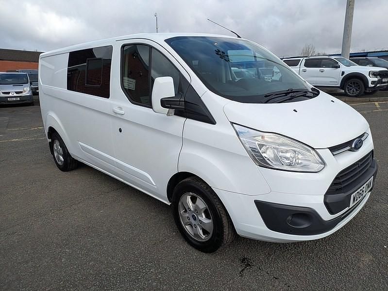 Used Ford Transit Custom Limited 170 HP (125 kW) 2017 White Van